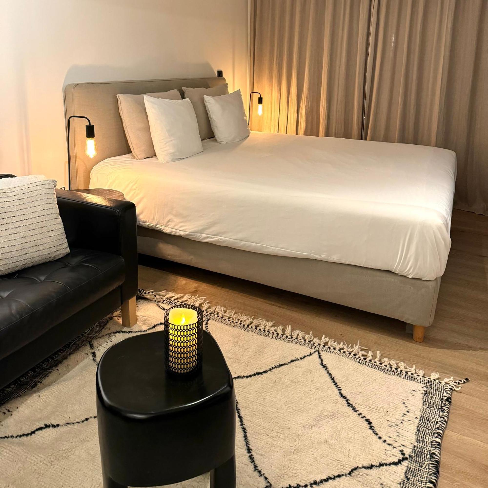 Luxury Apartment With Cosy Garden! Gent Bagian luar foto