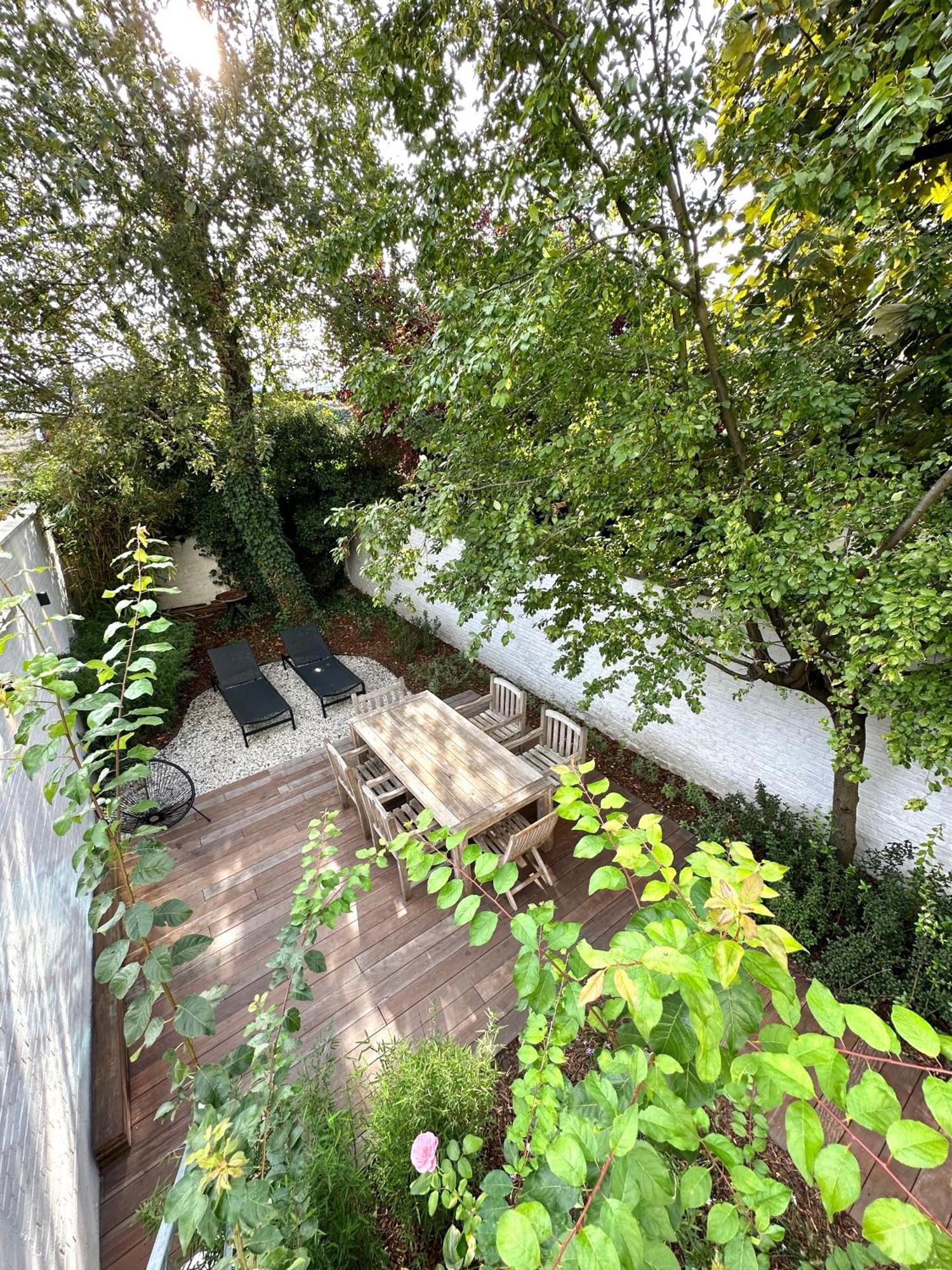 Luxury Apartment With Cosy Garden! Gent Bagian luar foto