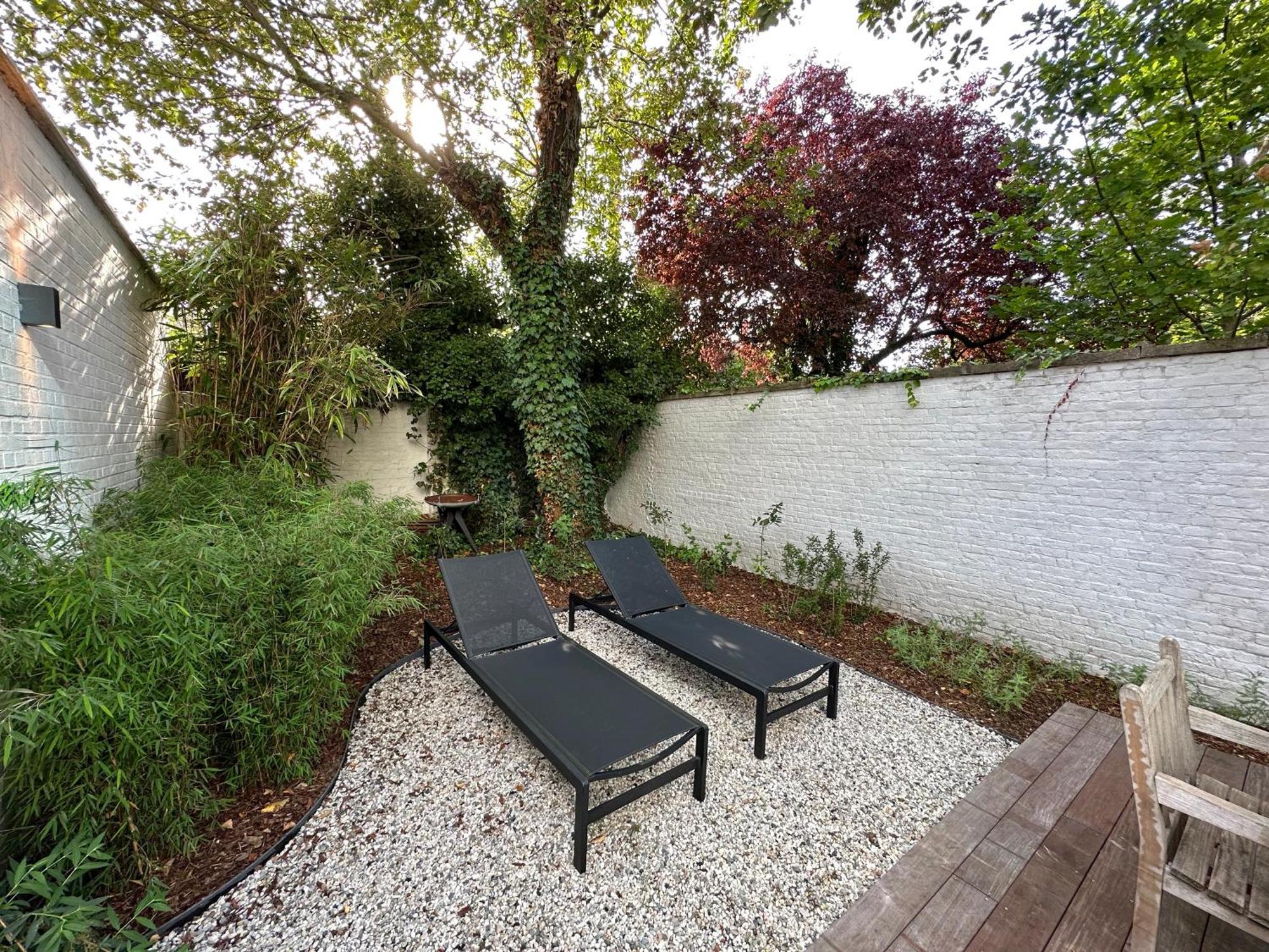 Luxury Apartment With Cosy Garden! Gent Bagian luar foto